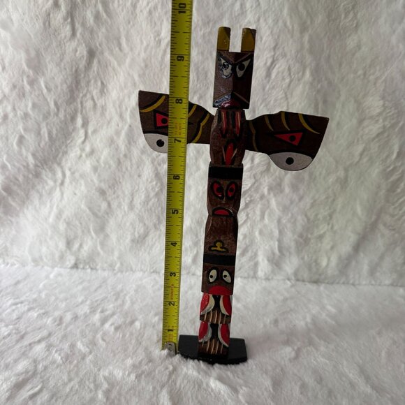 Vintage Handcrafted Wooden Totem Pole Souvenir Hand Painted storyteller piece - Picture 6 of 7